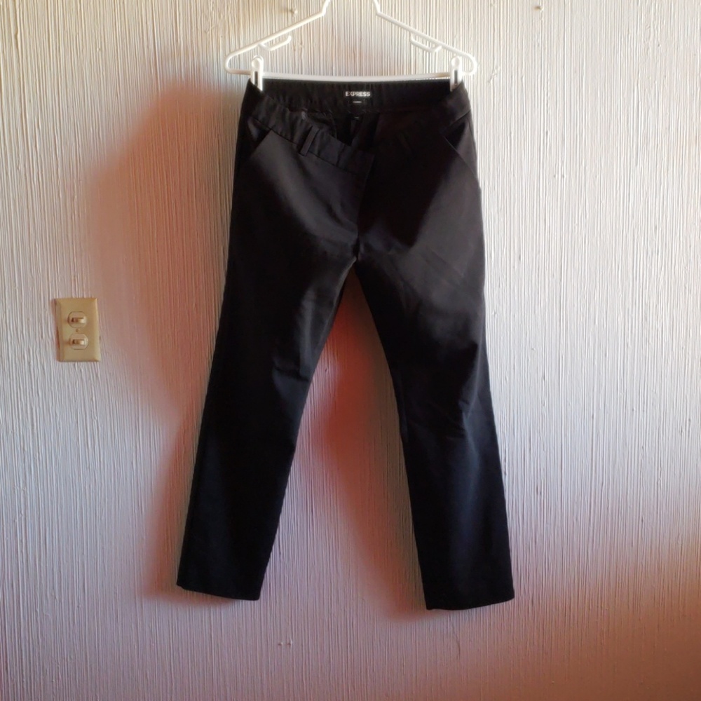 Pants 8R Express columnist